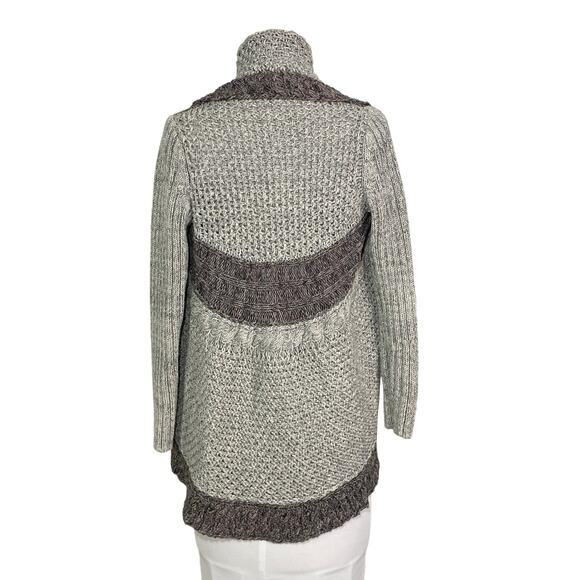CAbi Gray Shadow Circle Chunky Knit Cardigan Women XS Color Blocked Shawl Collar - Picture 4 of 12